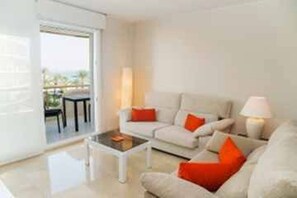 Living area - Mediterranean Apartment (Sitges)