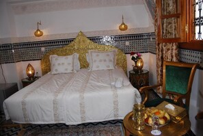 Room, 1 Bedroom, Private Pool, Pool View | 1 bedroom