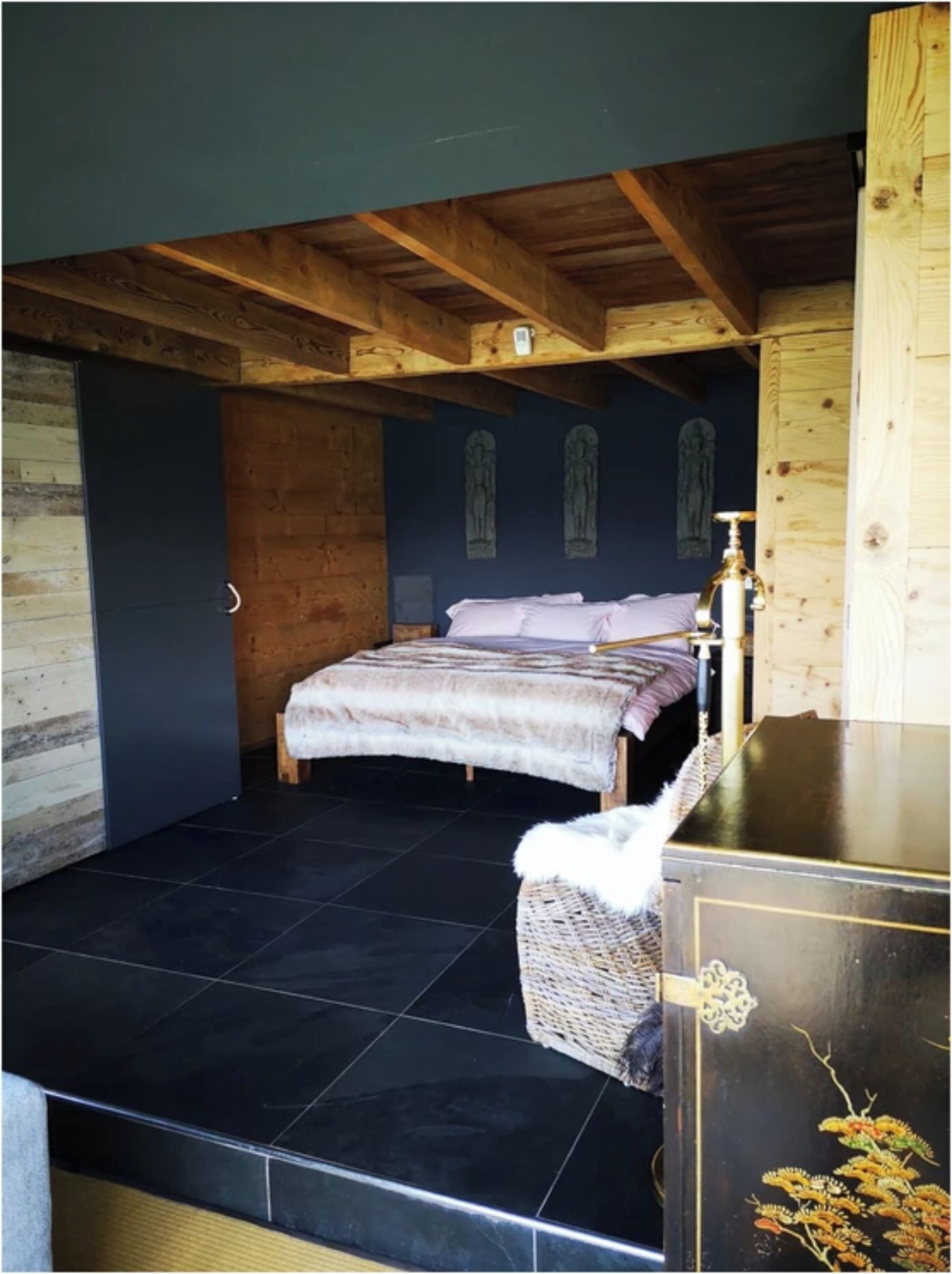 Chalet, 1 Bedroom, Smoking, Balcony | 2 bedrooms, travel crib