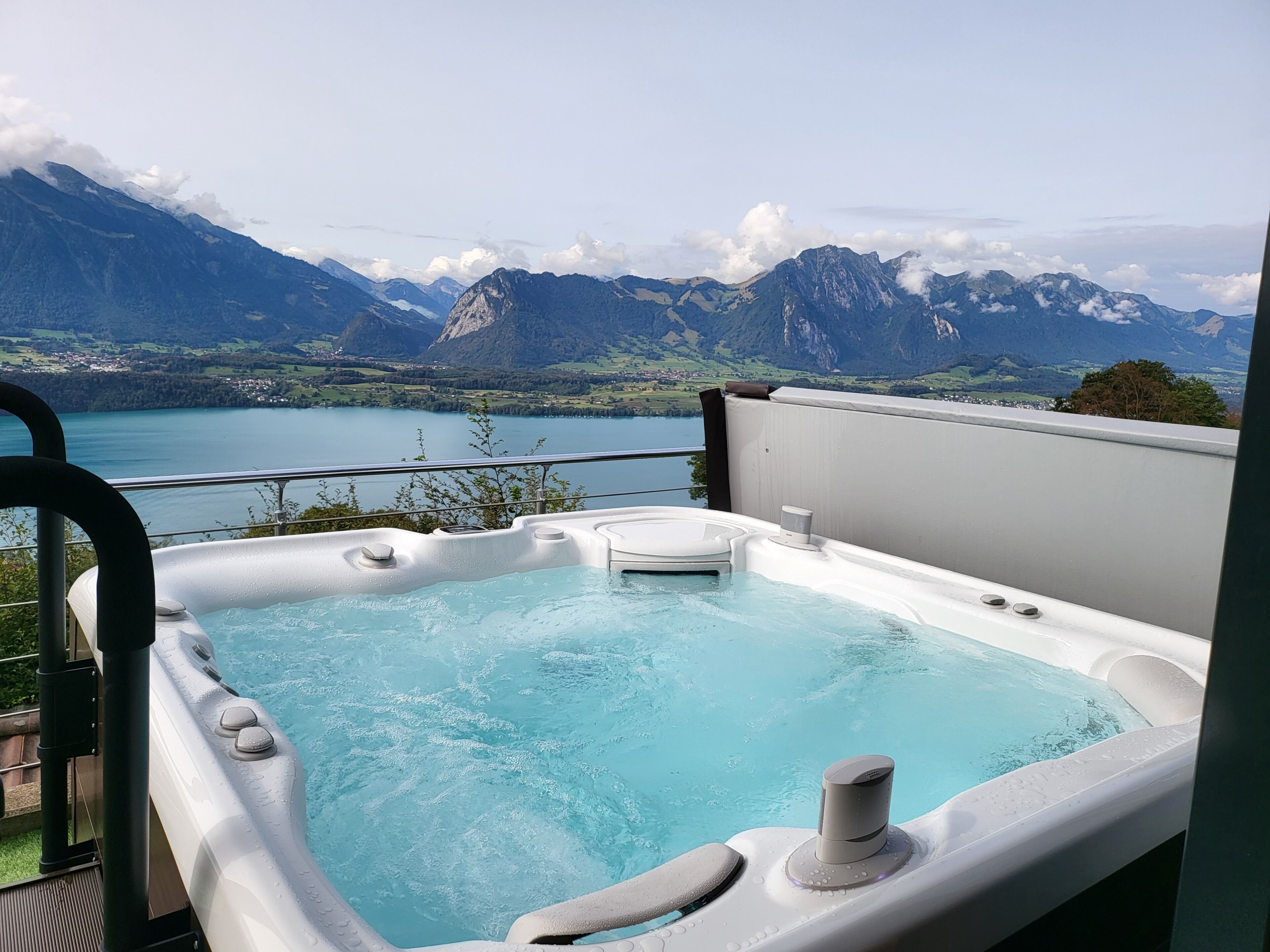 Chalet, 1 Bedroom, Smoking, Balcony | Outdoor spa tub