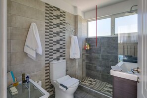 Villa, 4 habitaciones, chimenea | Baño