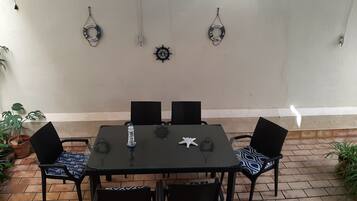 Apartemen, 2 kamar tidur, Boleh Merokok, patio | Teras/patio