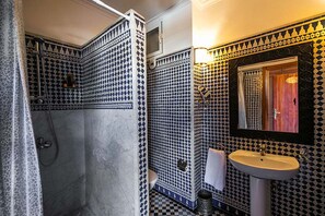 Room, 1 Bedroom, Private Pool, Pool View | Bathroom - Room in B&B - Riad Authentic Palace & Spa - Mabrouka (Fes)