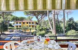 Apartment, 2 Schlafzimmer, Balkon, Gartenblick | Terrasse/Patio