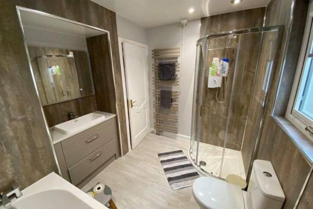 House, 3 Bedrooms, Patio, Garden View | Bathroom | Soap, shampoo