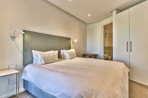 Apartamento, 2 quartos, sacada | 2 quartos