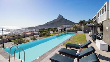 Apartment, 1 Schlafzimmer, Terrasse, Meerblick | Pool | Außenpool