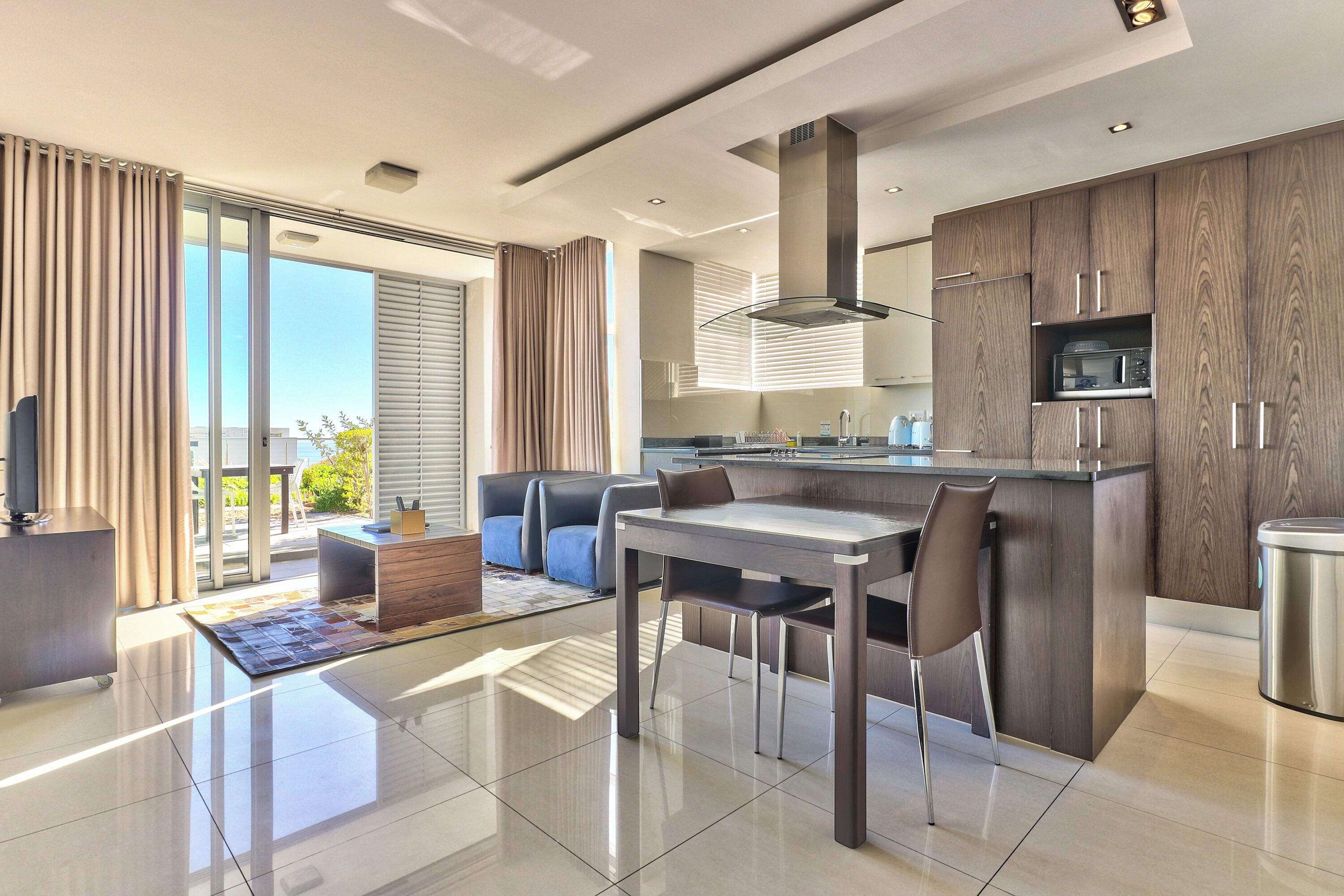 Apartment, 1 Bedroom, Patio, Ocean View | Living area
