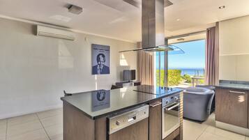 Apartment, 1 Schlafzimmer, Terrasse, Meerblick | Innenbereich