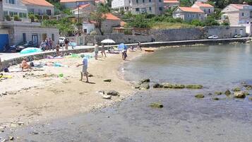 Apartment, 1 Bedroom, Smoking, Patio | Beach