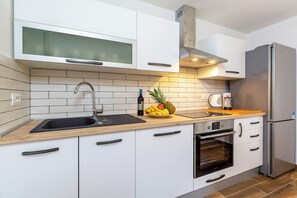Frigorífic, forn, placa de cuina i rentaplats
