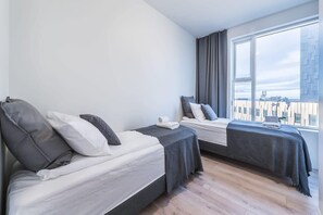 2 quartos, ferros/tábuas de passar roupa, Wi-Fi, roupa de cama