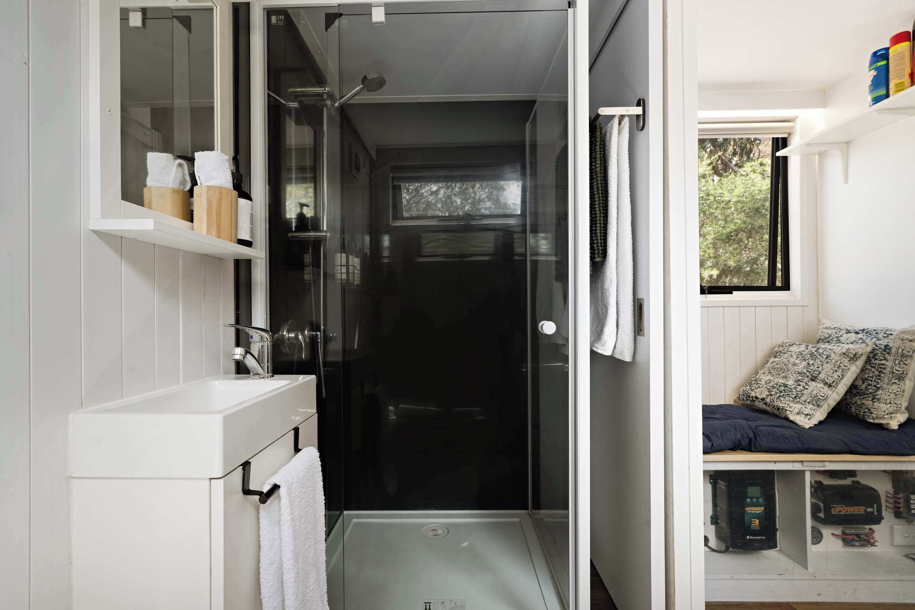 Shower, towels