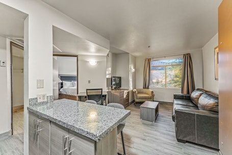 1 bedroom, individually furnished, desk, laptop workspace