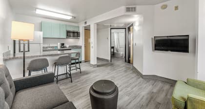 Metro Chandler Extended Stay
