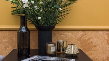 Basic Studio Suite | Interior