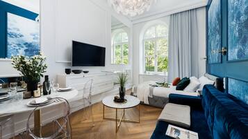 City Studio | Iron/ironing board, WiFi, bed sheets