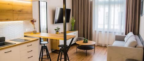 Quarto quádruplo design | Área de estar | TV