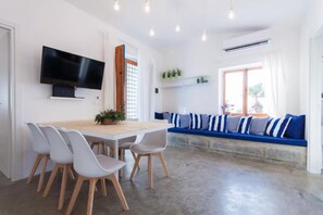 Dining - Villa Leucosia - Marina Beach Resort (Balestrate)