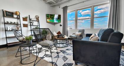 Silo Boho Bungalow - Downtown Waco