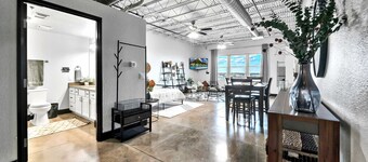 Silo Boho Bungalow - Downtown Waco