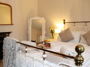 3 Schlafzimmer, Bügeleisen/Bügelbrett, Reisekinderbett, kostenloses WLAN