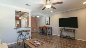Interior - Cypress Cove 205 (Biloxi)