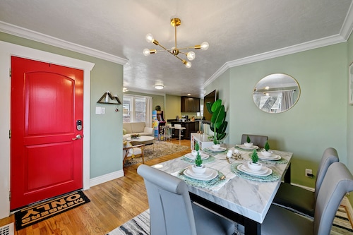 ✨ New Cozy family-friendly home w Hot Tub in Salt Lake City | Sugarhouse ✨