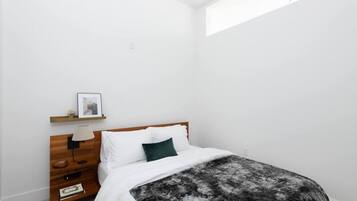 1 bedroom, desk, iron/ironing board, free WiFi