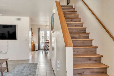 Grandview Condo - Lots of room to Relax & Unwind!