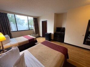 Escritorio, espacio para trabajar con un portátil, wifi gratis