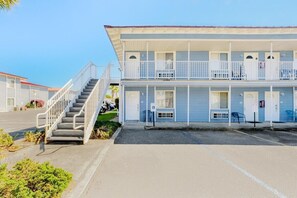 Exterior - Oak Shores Studio 13 (Biloxi)