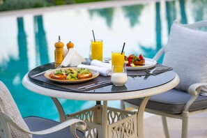 Frukostbuffé varje dag (ALL 3000 per person)
