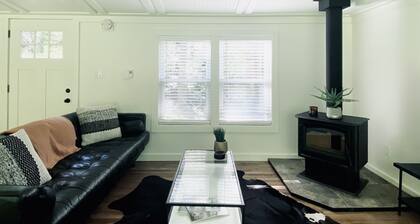 The Cabin @ Benton Hollow