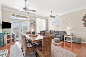 Condo (Stay Salty (3/3)) | Exterior