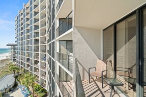 Condo (Edgewater Tower 2 Unit 505 (2/2)) | Fachada