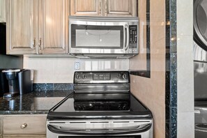 Condo (Edgewater Tower 2 Unit 505 (2/2)) | Extérieur