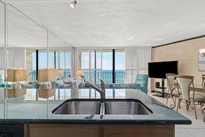 Condo (Edgewater Tower 2 Unit 505 (2/2)) | Exterior