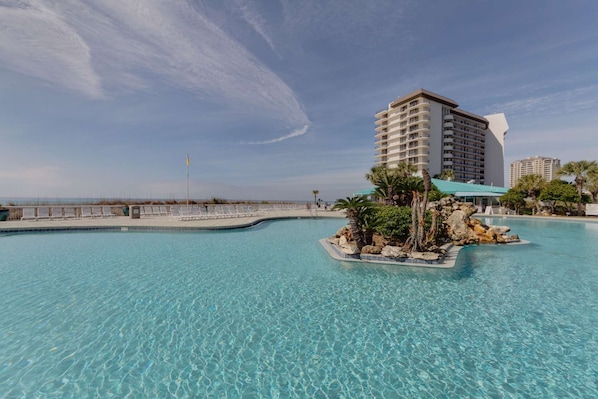 Condo (Edgewater Tower 2 Unit 505 (2/2)) | Exterior
