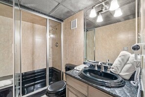 Condo (Edgewater Tower 2 Unit 505 (2/2)) | Exterior - Edgewater Tower 2 Unit 505 (Panama City Beach)