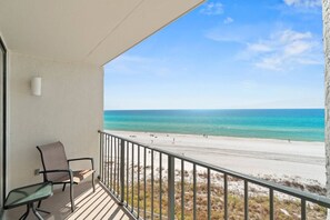 Huoneisto (Edgewater Tower 2 Unit 505 (2/2)) | Ulkopuoli