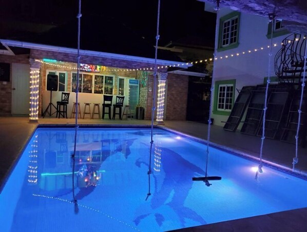 Piscina a l'aire lliure 