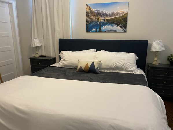 3 bedrooms, desk, iron/ironing board, free WiFi