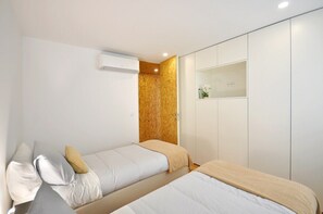 2 habitaciones, tabla de planchar con plancha, internet y ropa de cama