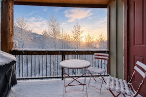 Property grounds - Gym | Multiple Hot Tubs | Free Bus Route (Park City)