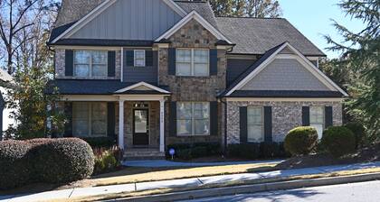 Relax by Chateau Elan, spacious 5-bedroom retreat awaits!