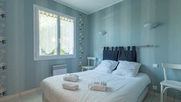 4 chambres, fer et planche Ă repasser, Wi-Fi, draps fournis