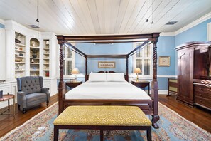 Room, 1 King Bed | 1 bedroom, premium bedding, Tempur-Pedic beds, individually decorated