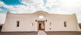 Big Bend Adobe Paradise - La Centinela
