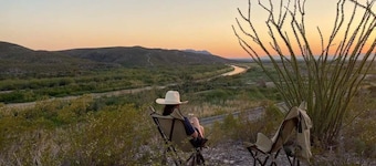 Big Bend Adobe Paradise - La Centinela